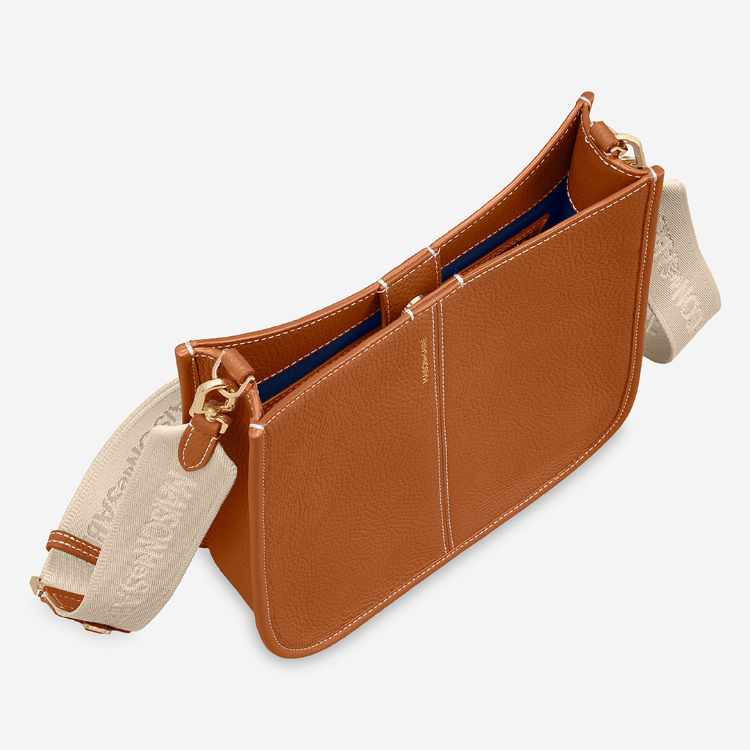The Moon Shoulder Bag - Pecan Brown