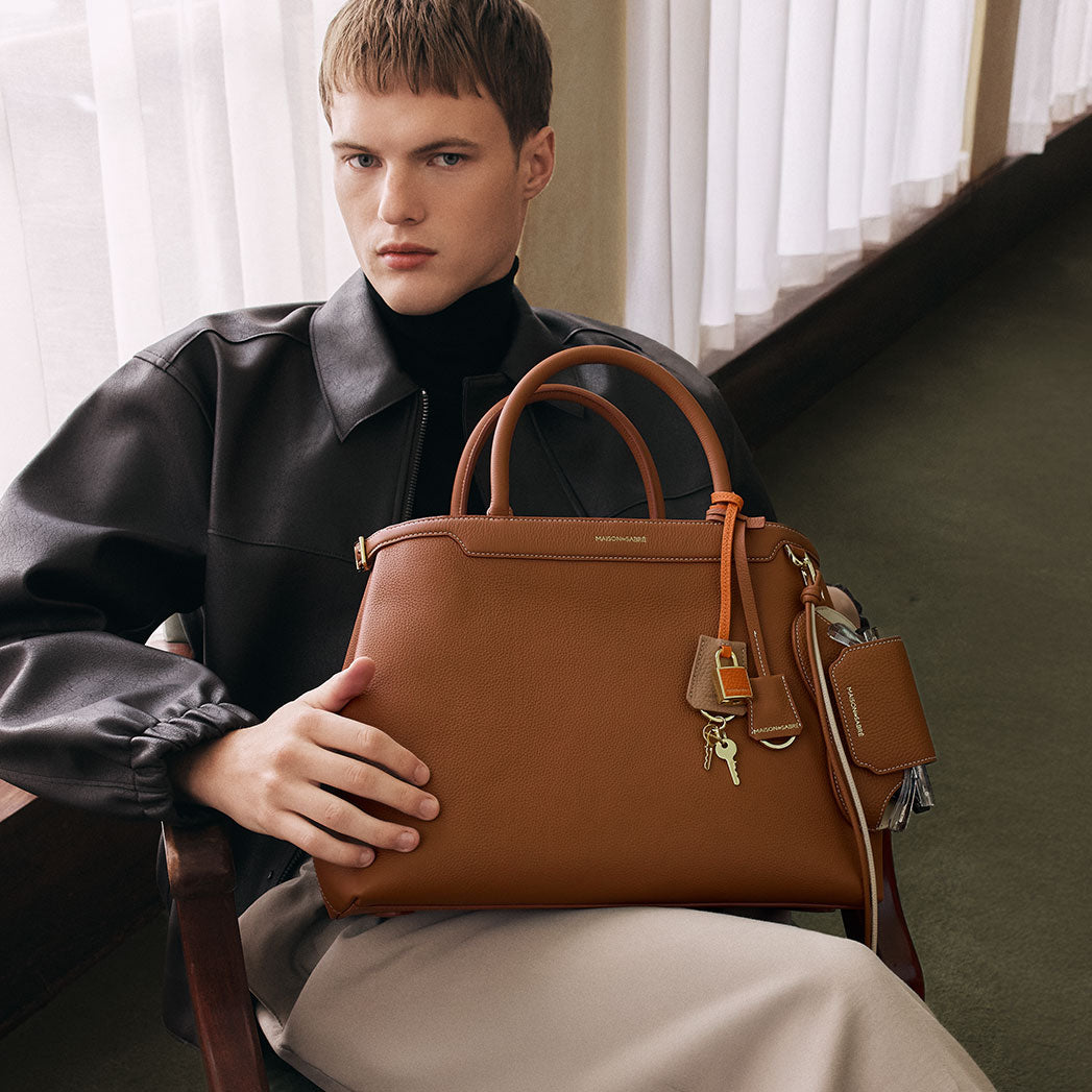 The Sunglasses Sling Case - Emerald Lily – MAISON de SABRÉ