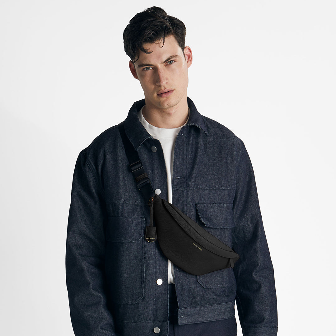 MAISON de SABRÉ ブラックレザー ボディバッグ・ウエストポーチ スリングバッグ Sling Bag ブラックキャビア | MAISON de SABRÉ