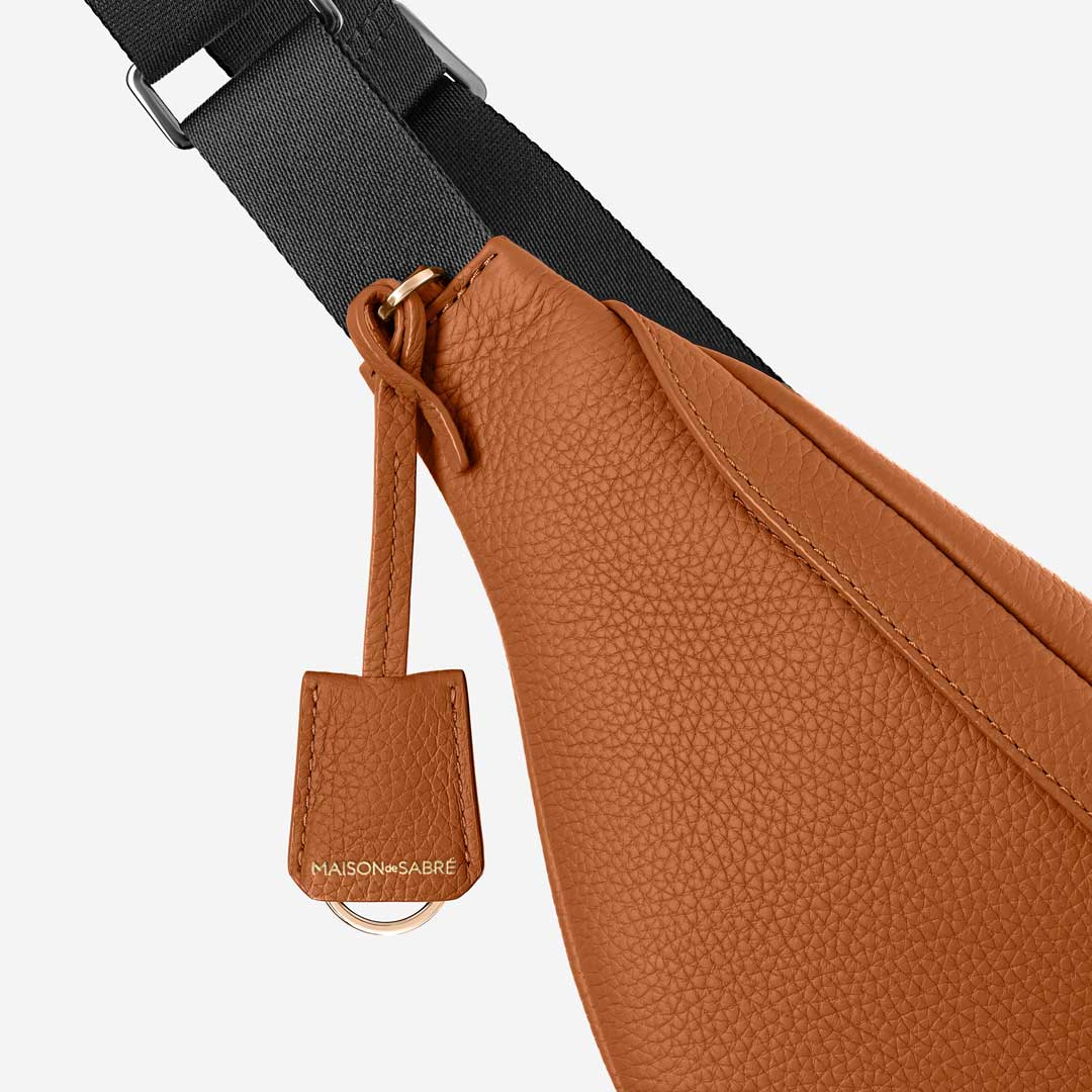 スリングバッグ Sling Bag ピーカンブラウン | MAISON de SABRÉ