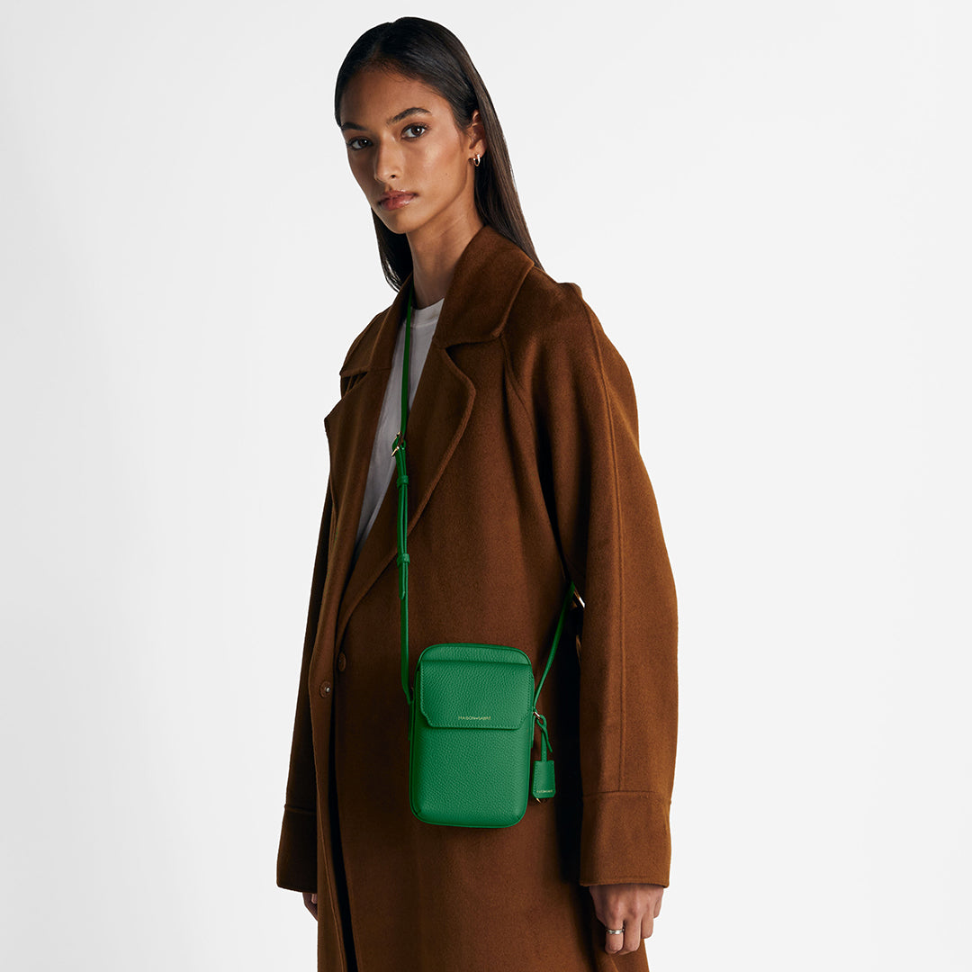 ジップスマホポーチ Zipped Phone Pouch エメラルドグリーン | MAISON