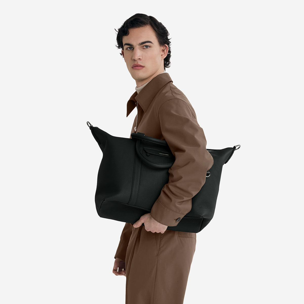ボストンバッグ Weekender ブラックキャビア | MAISON de SABRÉ