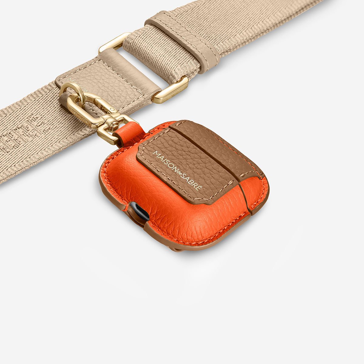 The AirPods 4 Case Charm - Manhattan Sandstone